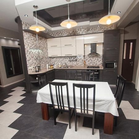 Lilika Apartments On Meskhishvili Tbilisi Luaran gambar