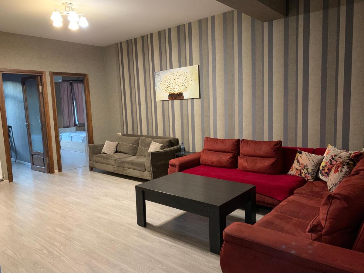 Lilika Apartments On Meskhishvili Tbilisi Luaran gambar