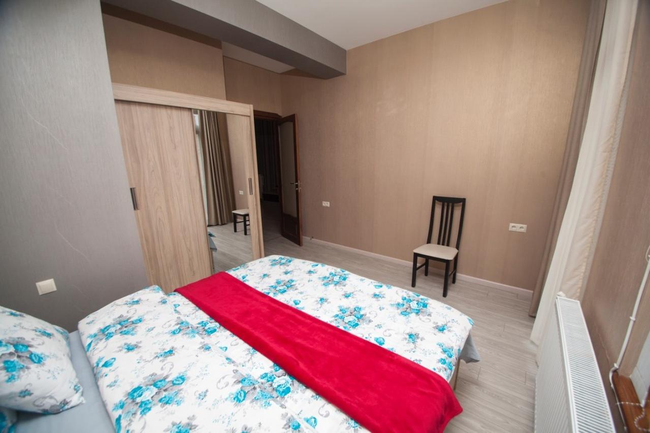 Lilika Apartments On Meskhishvili Tbilisi Luaran gambar