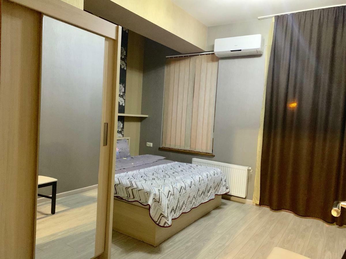 Lilika Apartments On Meskhishvili Tbilisi Luaran gambar